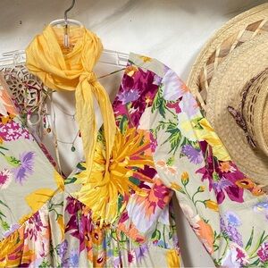SUNFLOWER 🌻 yellow SILK scarf/neck wrap w summer beach vibe